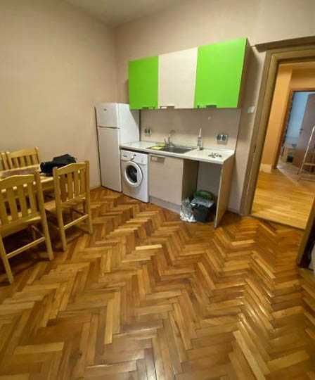 Дава се под наем Двустаен апартамент в София, Център - 65 кв.м за 580 € - Снимка #2