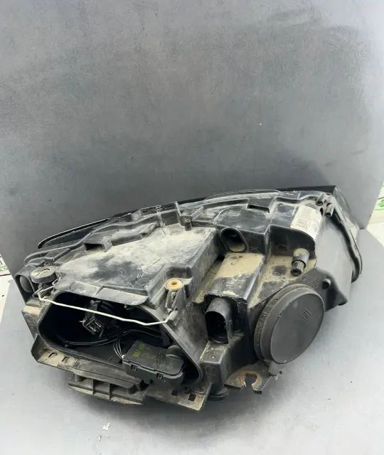 Far stanga cu Xenon 8TO941003AB 8TO941003AB Audi A5 2009