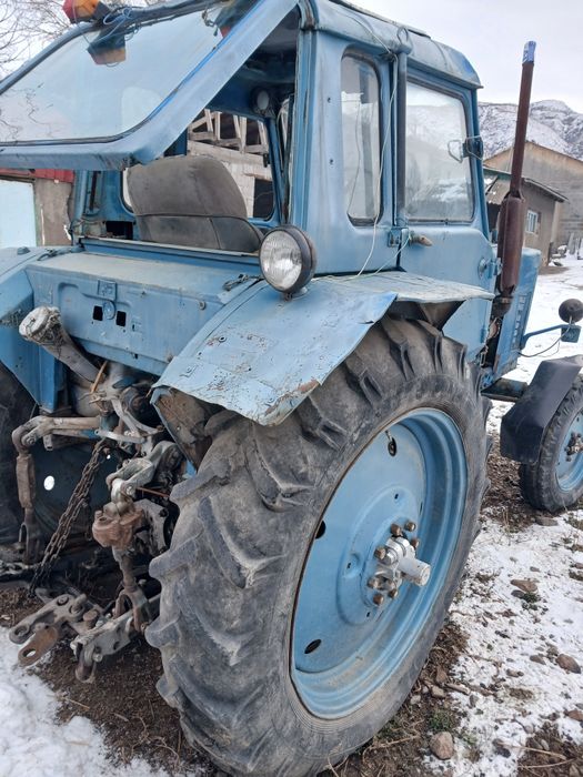 Продам трактор 80