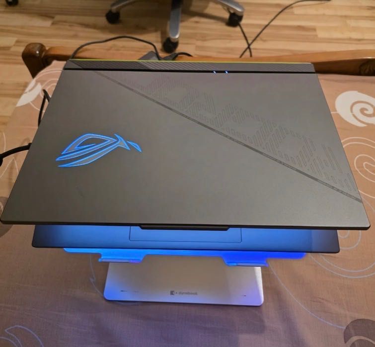 Лаптоп Asus ROG Strix G16