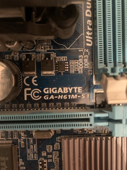 Продам комплект мать. Плата,проц,видеокарта