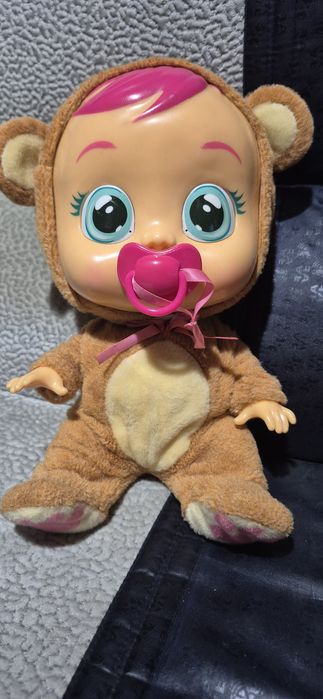 Пъзели,игри, плачещо бебе