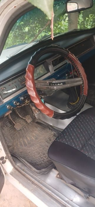 Volga 2401 sotiladi