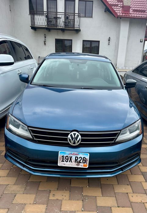 VOLKSWAGEN Jetta
