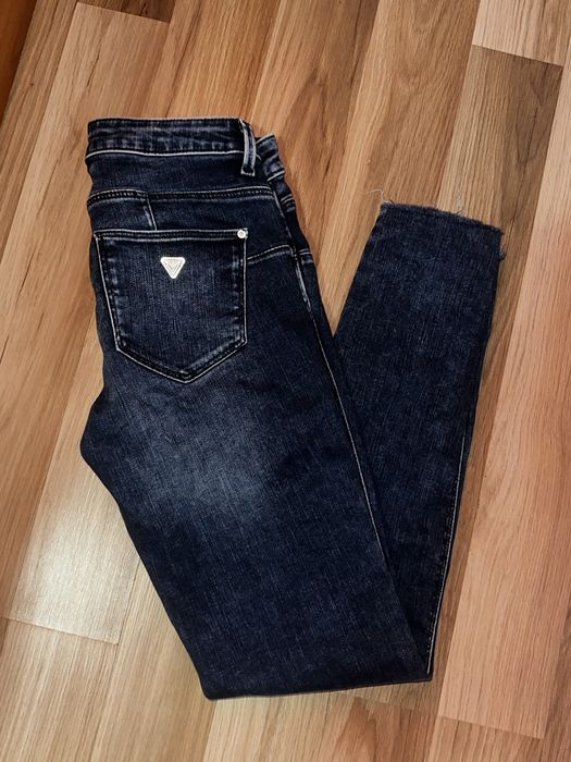 Blugi GUESS dama marimea 27(S)