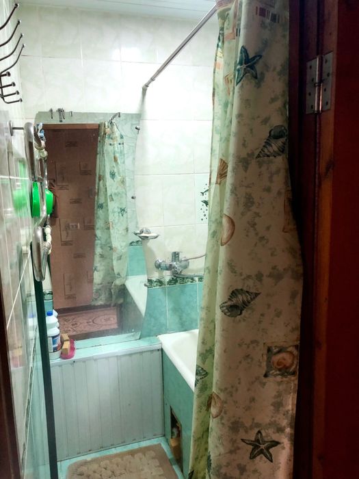 Продаётся 5-ти комнатная квартира