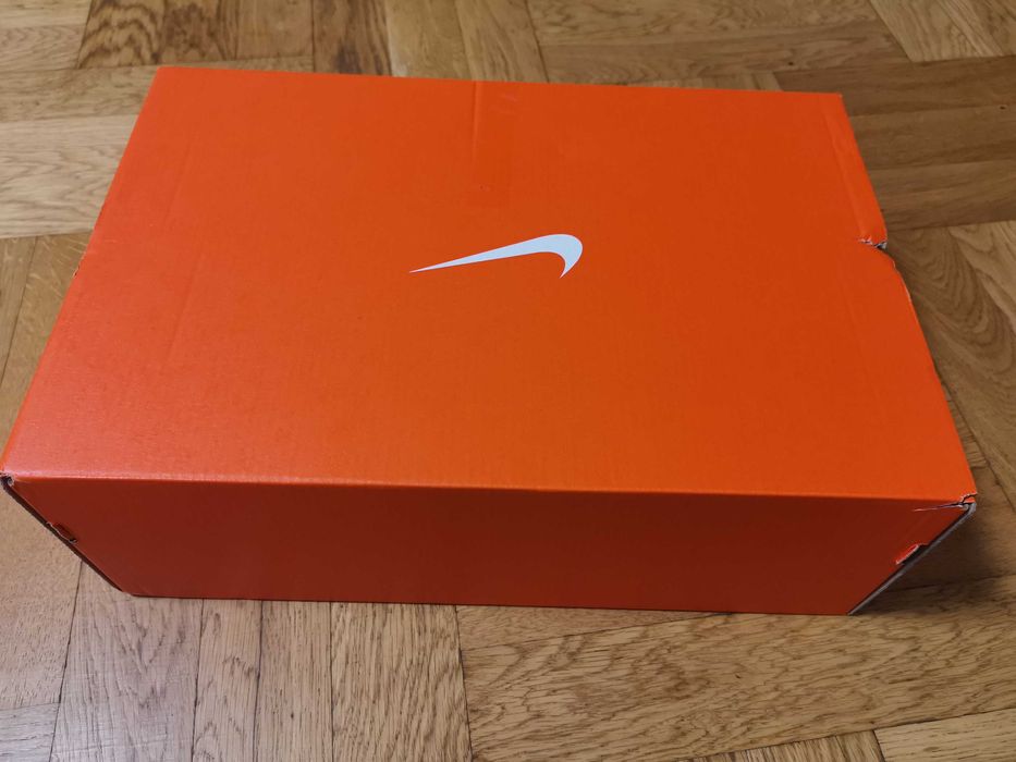 Nike Interact Run маратонки номер 45