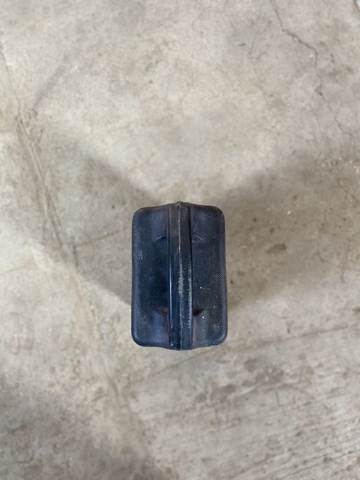 Гантел с съёмными блинами для фитнеса.