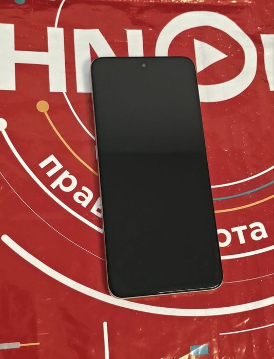 ЧИСТО НОВ 256GB Honor X7d Гаранция Технополис 2027г. Desert Gold