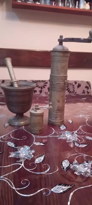 Стари вещи от бита.