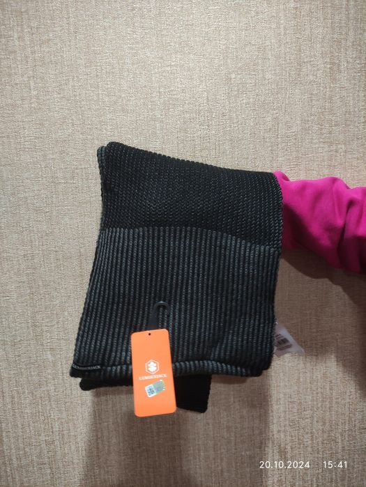 Наступили холода, пришло время теплых шарфов и перчаток и  стильных ак