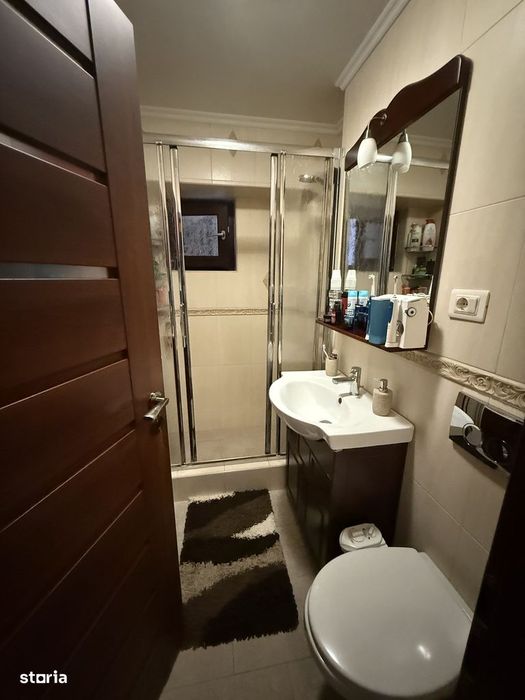 Apartament 4 camere, Micro 20