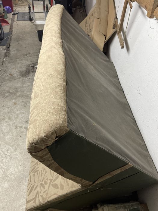 Vand canapea 135 cm