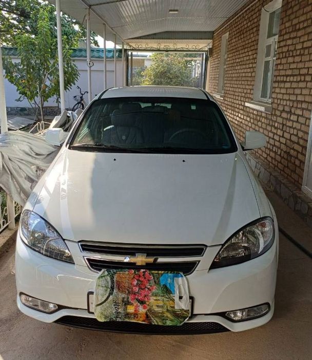 Продам новую машину chevrolet gentra