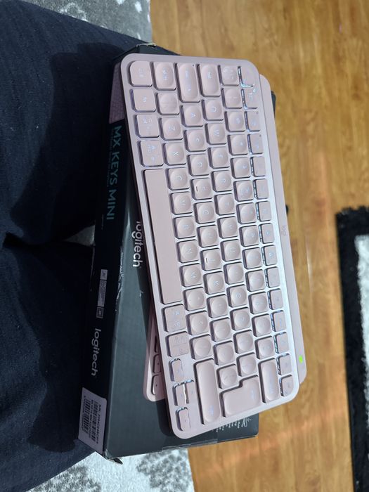 Tastetura Logitech Mx Keys Mini roz Bluethooth