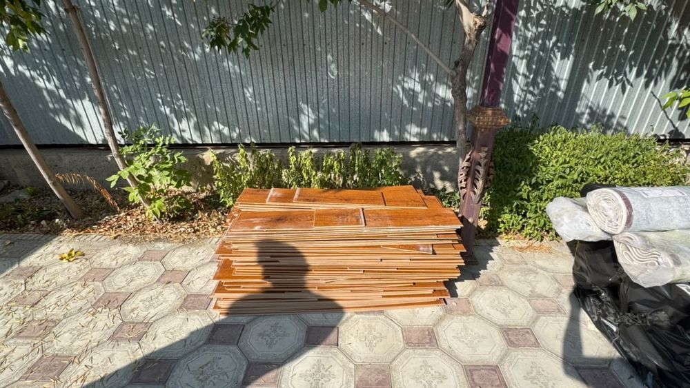 Продам ламинат б/у