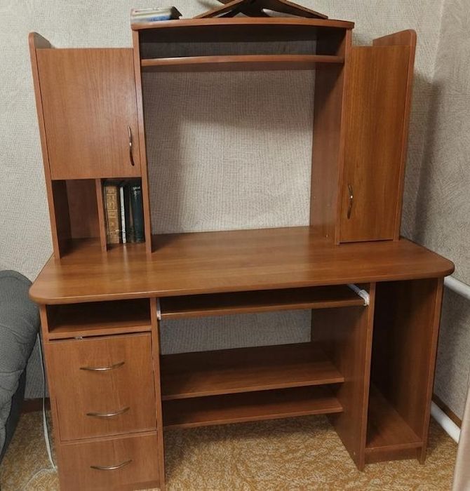 компьютерный стол