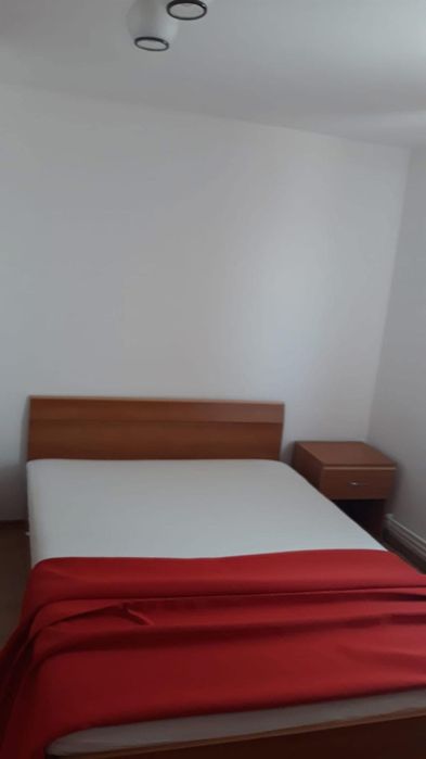 De închiriat apartament 2 camere