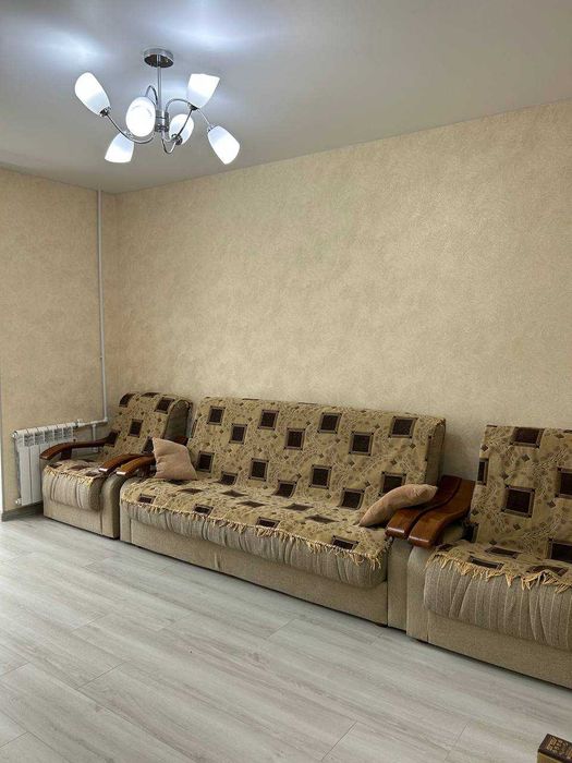 R10  Сдаётся квартира 2/2/4  р-н Мирзо Улугбекский