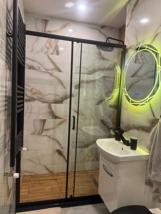 Дава се под наем Тристаен апартамент в София, Студентски град - 64 кв.м за 698.19 € - Снимка #1