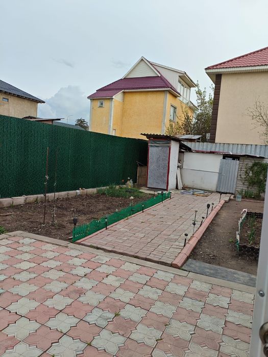 Продам дом 4 комнат