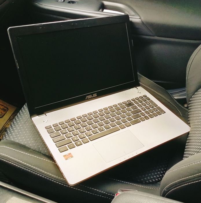 Ноутбук ASUS в отличном состоянии