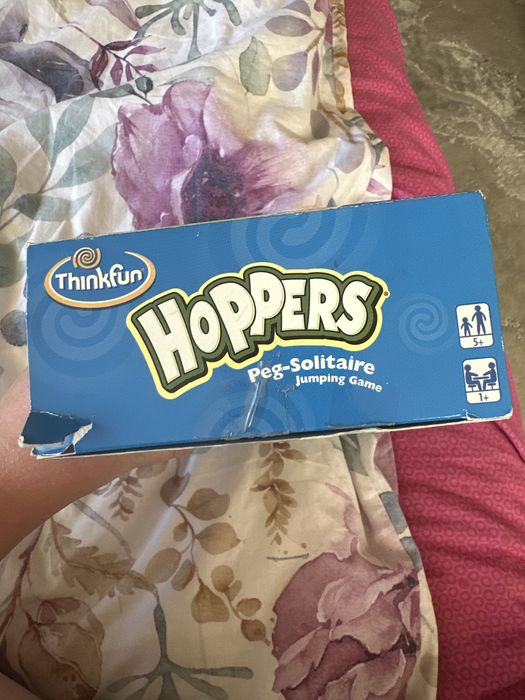 Joc HOPPERS de logică