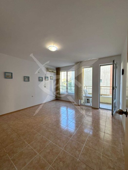 Продава се Двустаен апартамент в к.к. Слънчев бряг - 59 кв.м за 1323 €/кв.м - Снимка #1