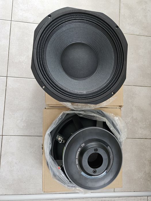 Difuzoare. 2x FANE Colossus 12XB