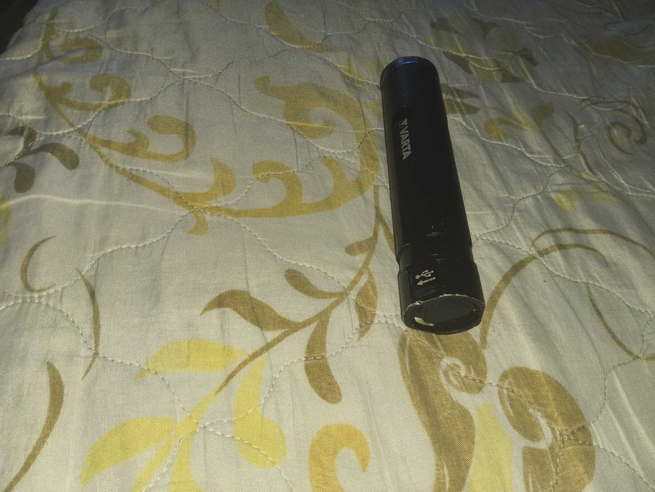 Фенер Varta с li ion  battery