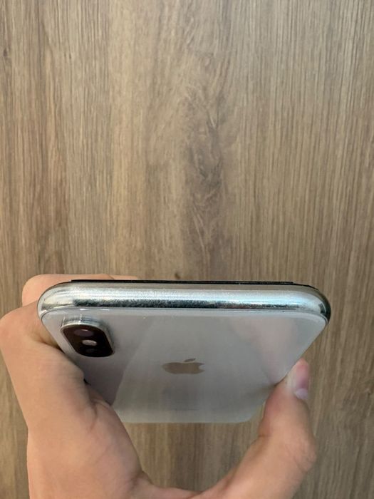 Iphone X в хорошем состоянии