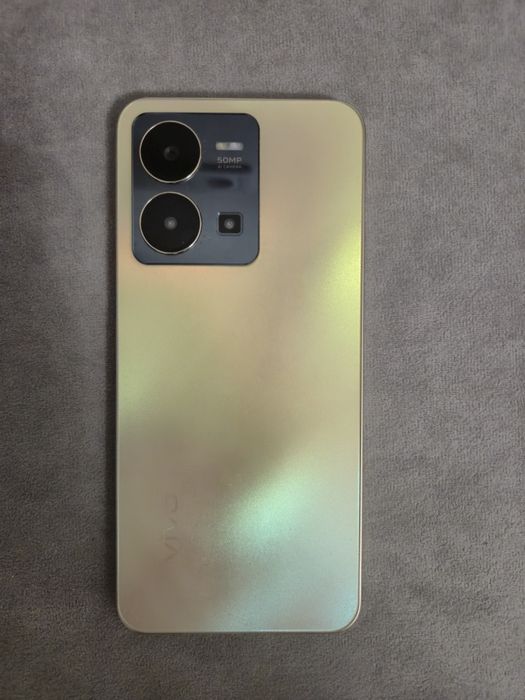 Продам телефон VIVO Y 35