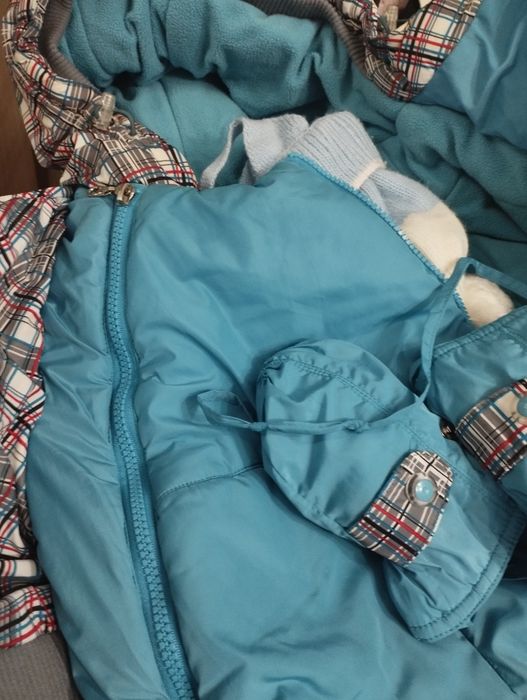 Продам детский комбинезон