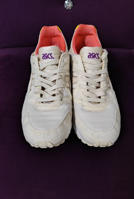 Продам кросс ASICS TYGER GEL-Lyte 5
