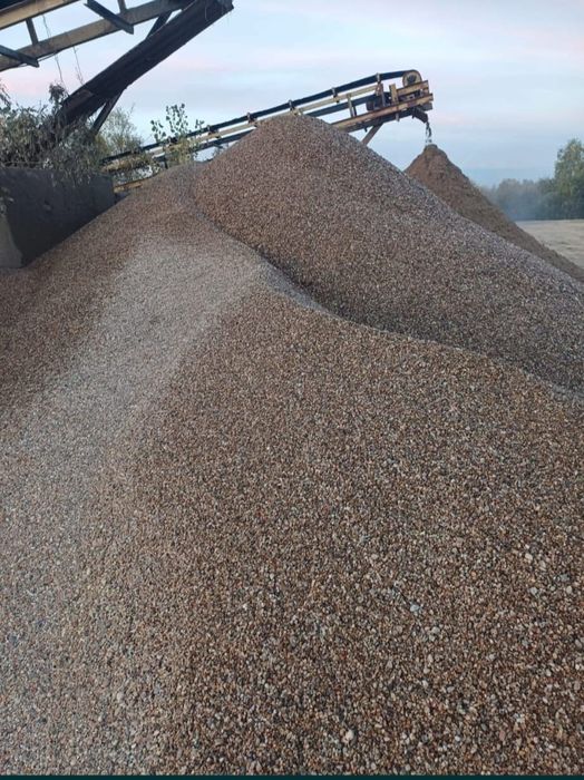 Transport nisip, balastru, pământ, piatră concasată, sorturi