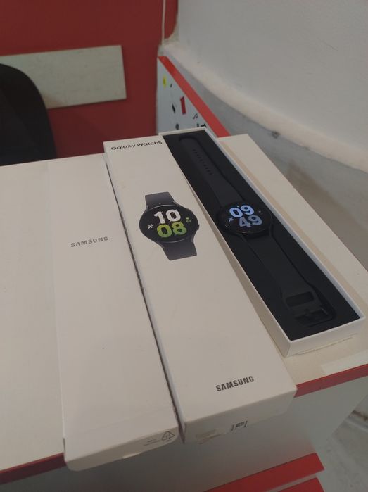 Samsung Galaxy Watch 5 (44mm)