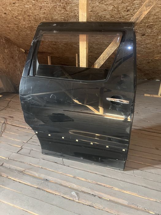 Двери Toyota Alphard