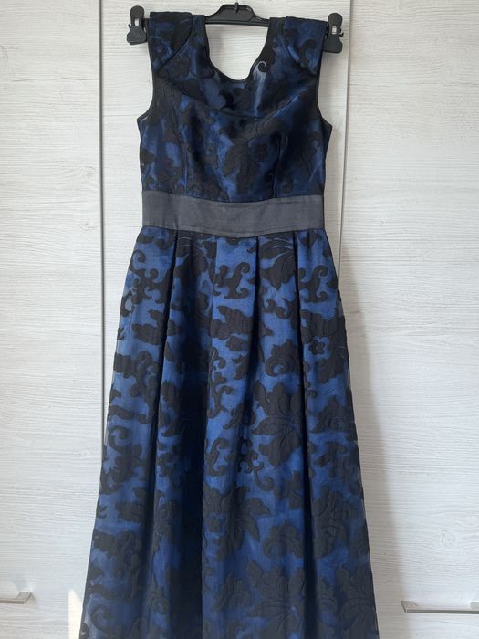 Вечернее платье со шлейфом