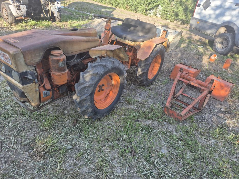 Vând tractor pasquali
