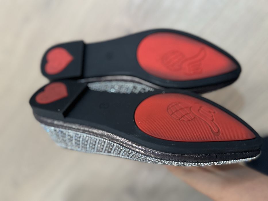 Продам балетки из бисера