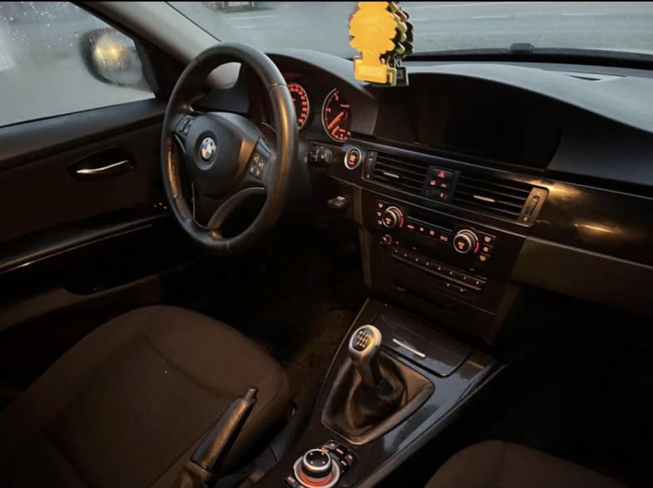 Bmw /318-Seria 3 / 2.0 lci /2009 Euro 5 M-Pack