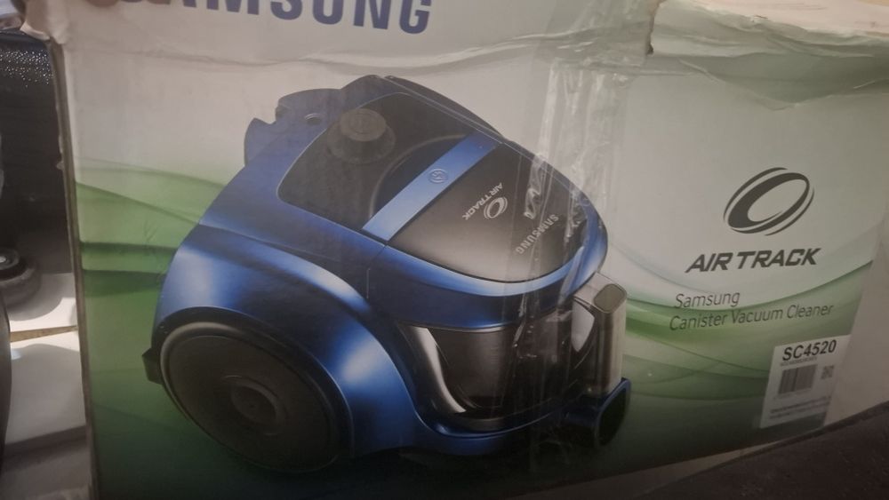 Пылесос техника для дома