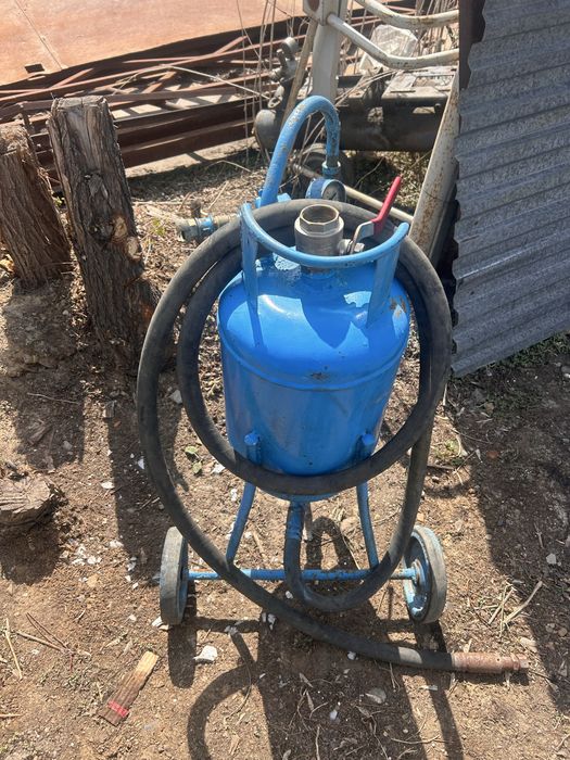 Продам пескоструйный аппарат! Компрессор