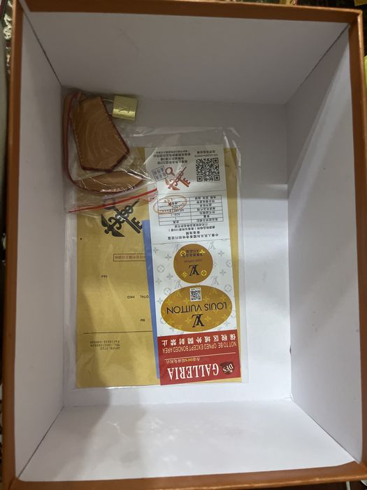 Сумка новая с коробкой