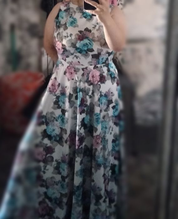 Платье в пол атлас