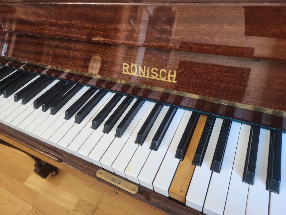 Продам пианино. Пиано