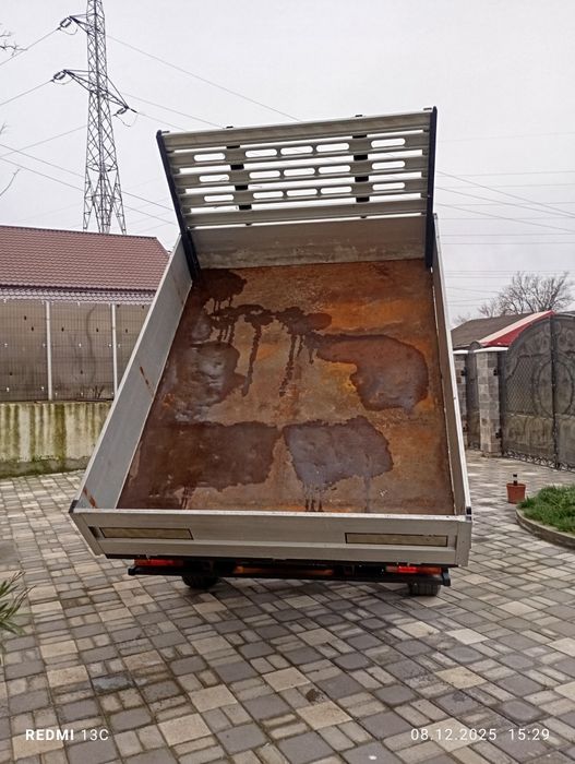 Vând Iveco daily basculabil 7 locuri