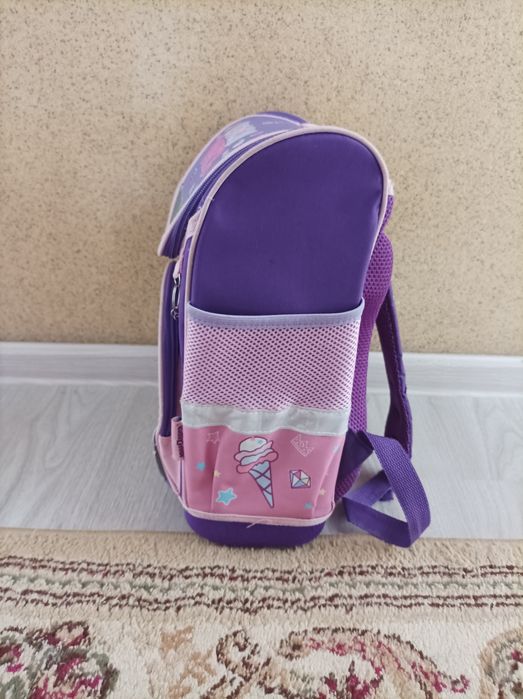 Рюкзак школьный .