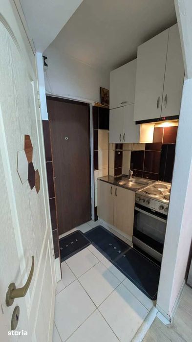 persoana fizica, vand Cameră de cămin 16 mp, baie proprie, mobilată, etaj 1 - Bularga