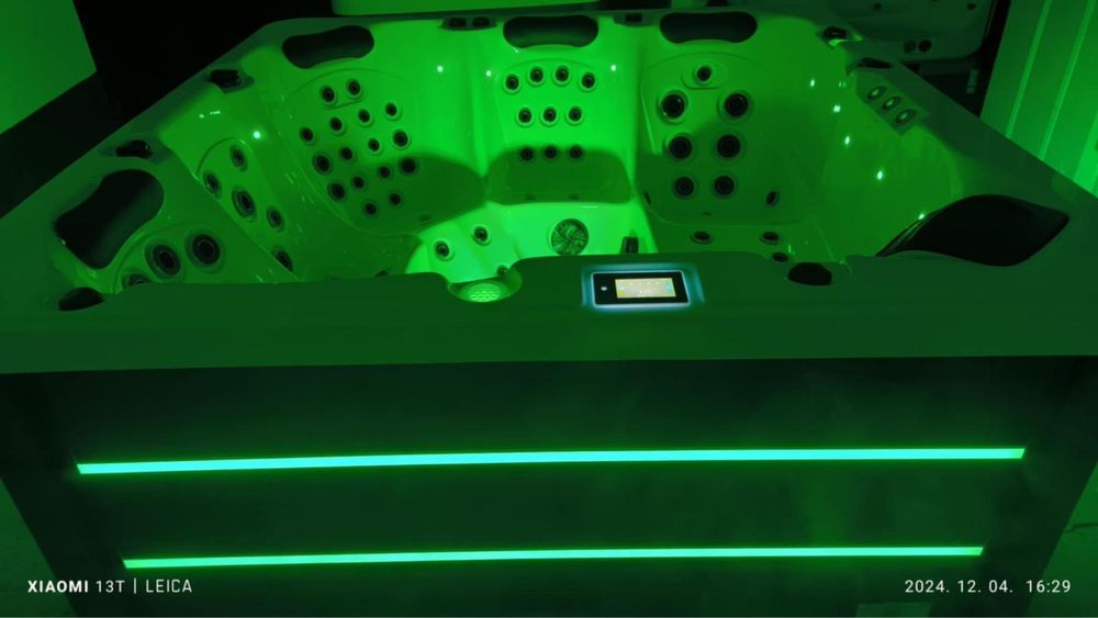 Jacuzzi exterior nou